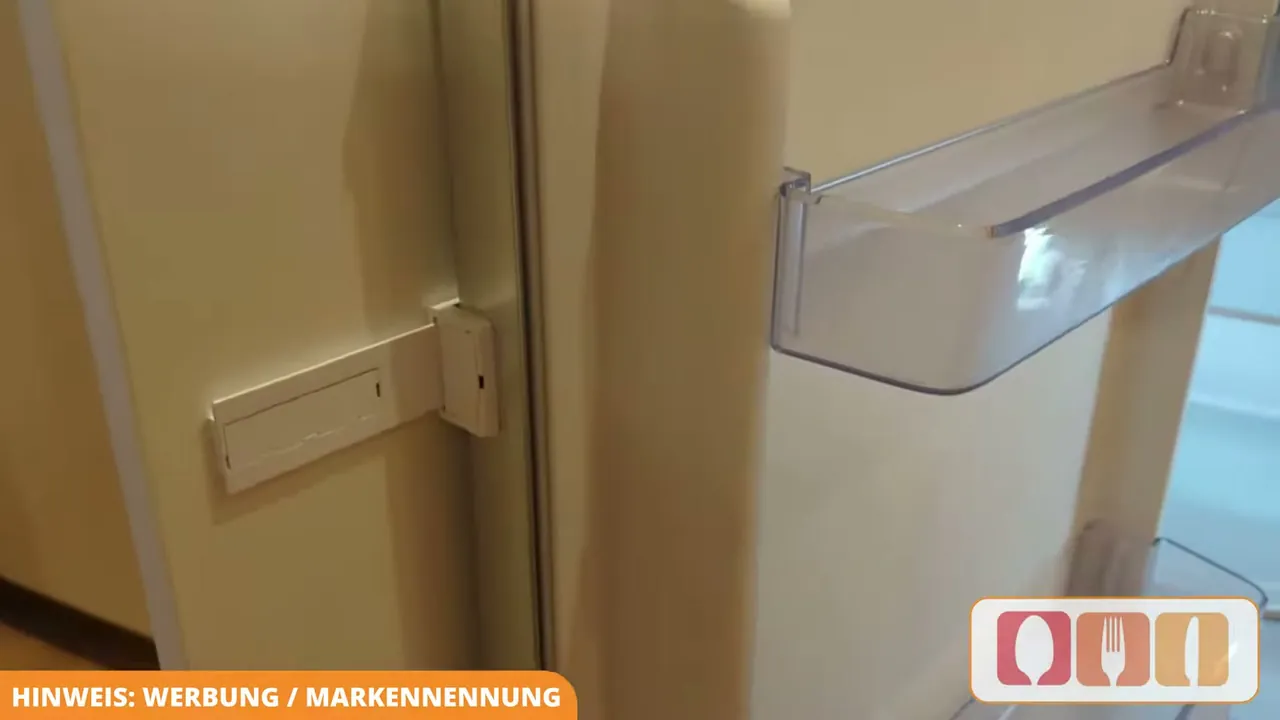 Aus meiner Sicht ist der wechselbare Türanschlag ein großer Vorteil für den flexiblen Einbau in den Küchenschrank.
