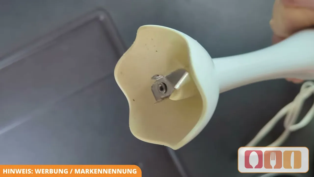 Ich finde, die Schneidemesser zerkleinern sowohl gekochtes Gemüse als auch Shakes im Alltag absolut zuverlässig.