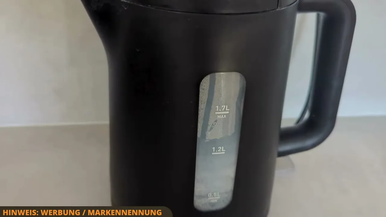 Aus meiner Sicht ist die gut sichtbare Skala bis 1,7 Liter ideal, um ein Überkochen von vornherein zu verhindern.