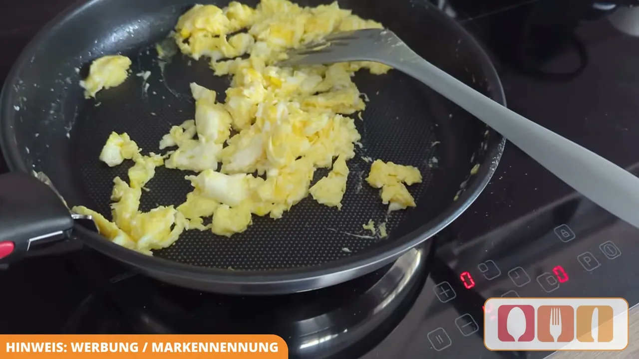 In meinem Test brennt selbst Rührei dank der langlebigen Titanium-Antihaftversiegelung überhaupt nicht fest.