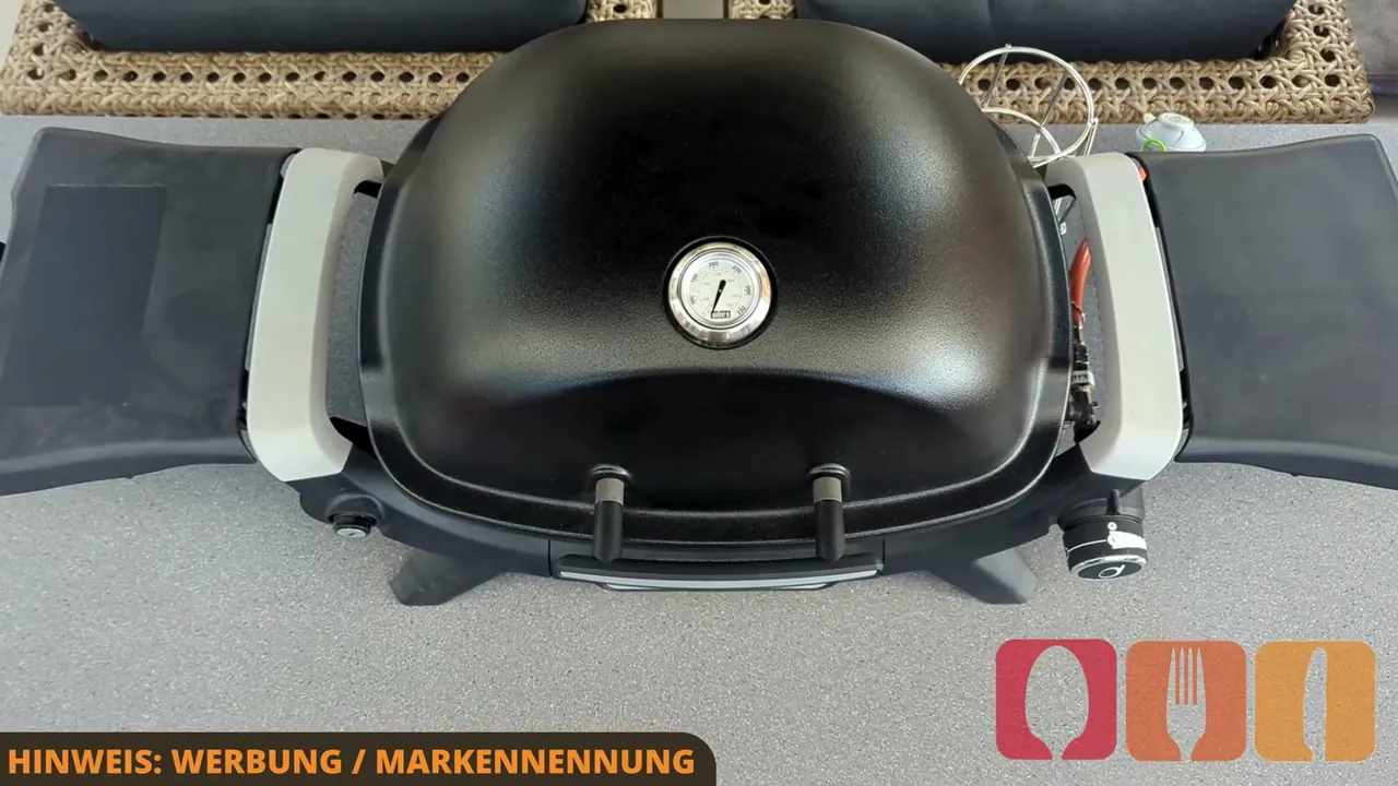 Der kompakte Weber Q 1200N bietet klappbare Seitentische und lässt sich dank des geringen Gewichts unkompliziert transportieren.