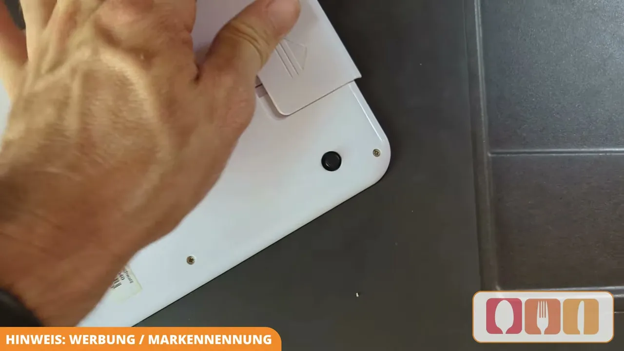 In meinem Test halten die beiden runden Batterien bereits seit fast eineinhalb Jahren zuverlässig durch.