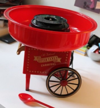 zuckerwattemaschine mit wagen