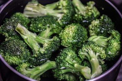 Zubereitung von Brokkoli nach dem Auftauen