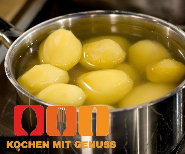 Kartoffeln in kaltem Wasser kochen