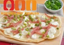 Flammkuchen Belag Schmand oder Creme Fraiche