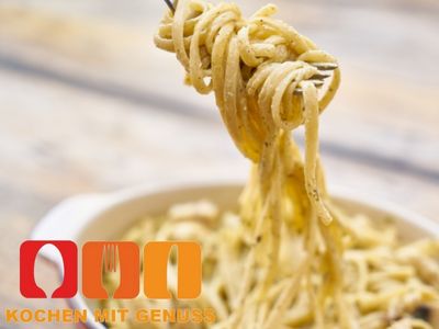 Carbonara aufwaermen ueber Wasserbad