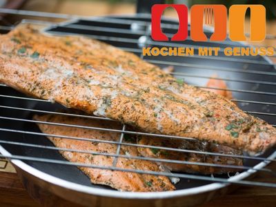 Geraeucherte Forelle aufwaermen auf dem Grill