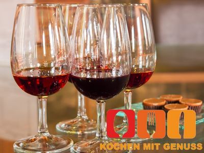 Nach was schmeckt Portwein?
