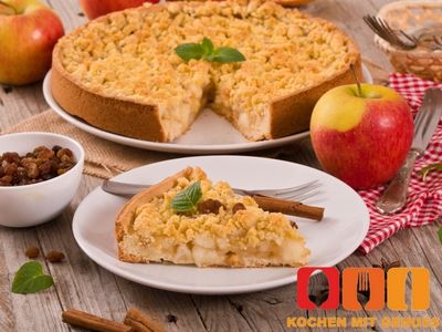 Apfelkuchen mit Ruehrteig selber machen Omas Rezept