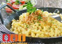 Kaesespaetzle mit Fertigspaetzle Rezept
