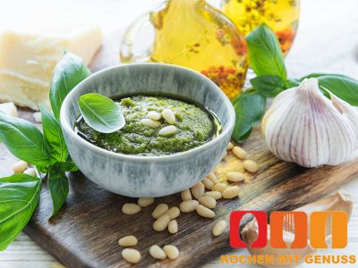 Was ist die beste Pinienkerne Alternative fuer Pesto