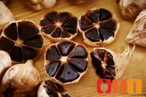 Wie schmeckt Schwarzer Knoblauch?
